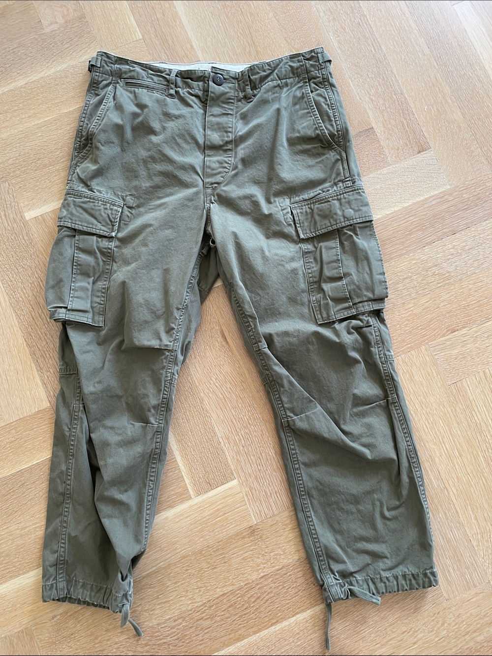 AE77 pants size 29/30